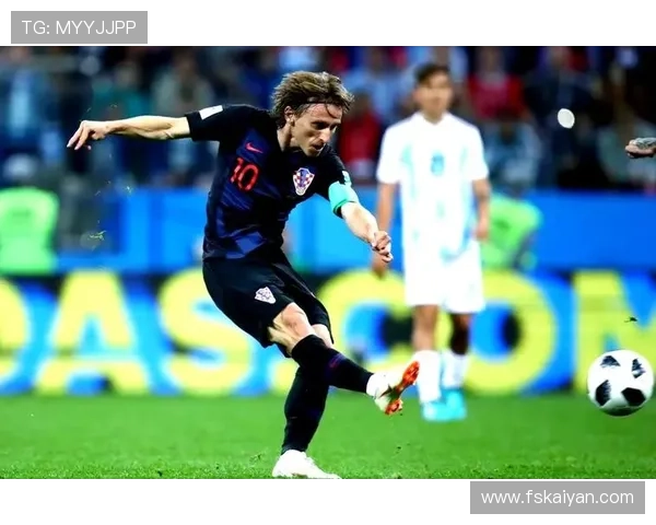 莫德里奇：从顶级中场到金球奖得主的历史级跃升解析